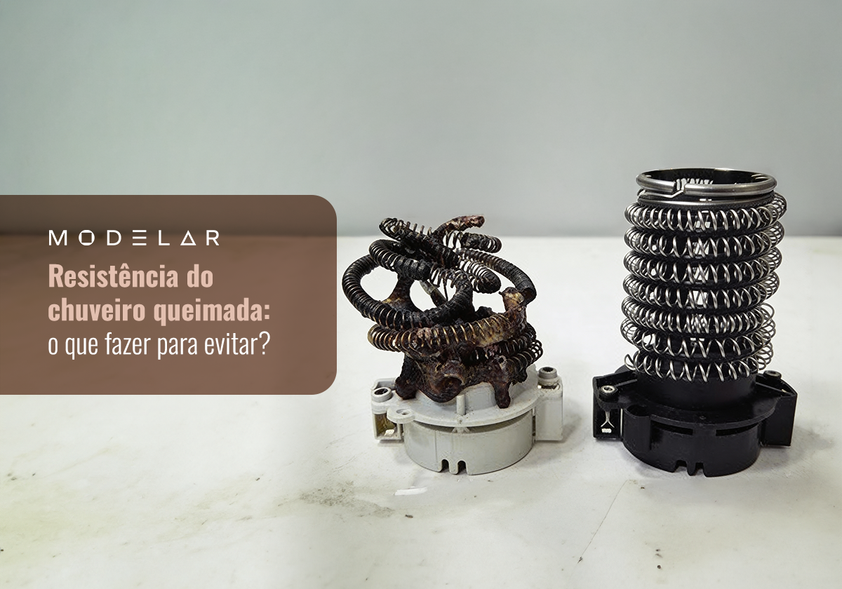 Duas resistências de chuveiros queimadas